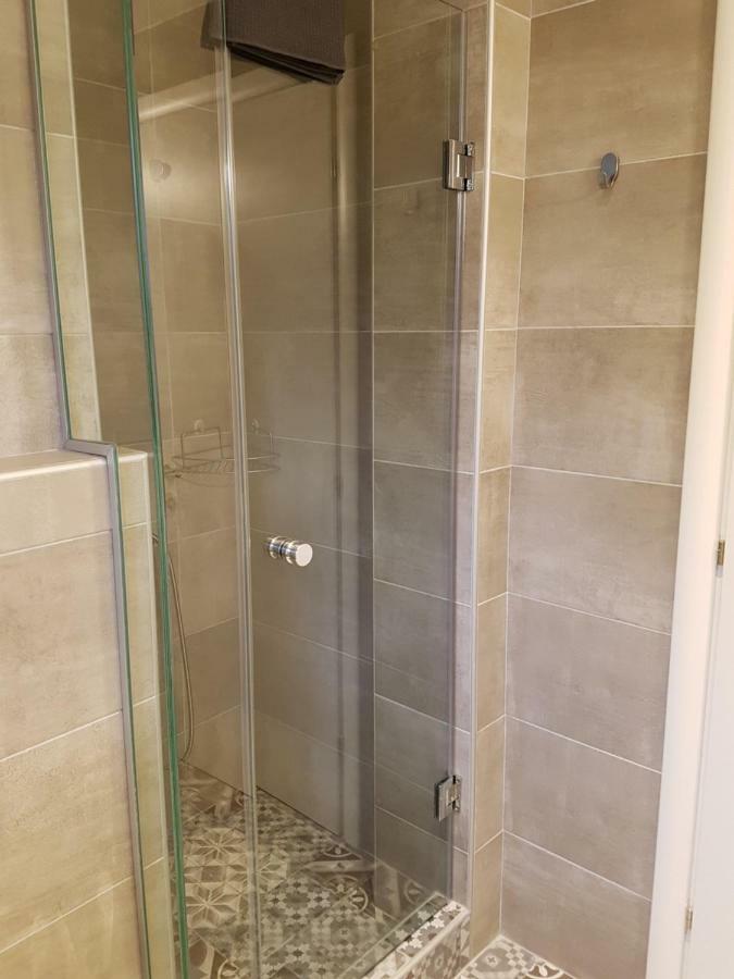 נאוי אפיבטיי Fantastic Four Apartments מראה חיצוני תמונה