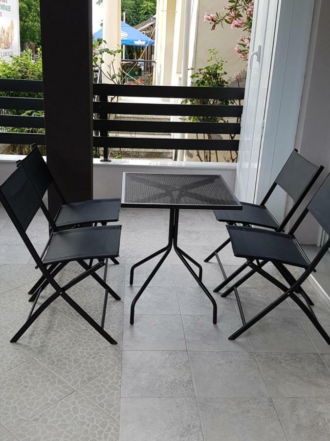 נאוי אפיבטיי Fantastic Four Apartments מראה חיצוני תמונה